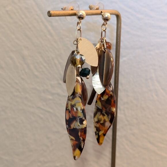 Multi-Leaf Shape Browns Dangle Earrings - Picture 2 of 5